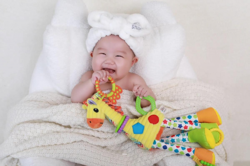 南漳宝宝为什么会吐奶 南漳宝宝为什么会吐奶